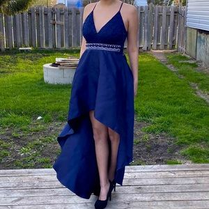Le Chateau blue prom dress size 4/6